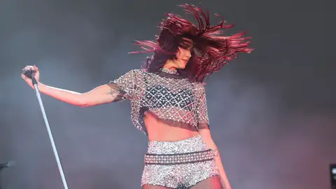 Foto de archivo de la cantante británica Dua Lipa en el Festival Mad Cool de Madrid Foto de archivo de la cantante británica Dua Lipa en el Festival Mad Cool de Madrid