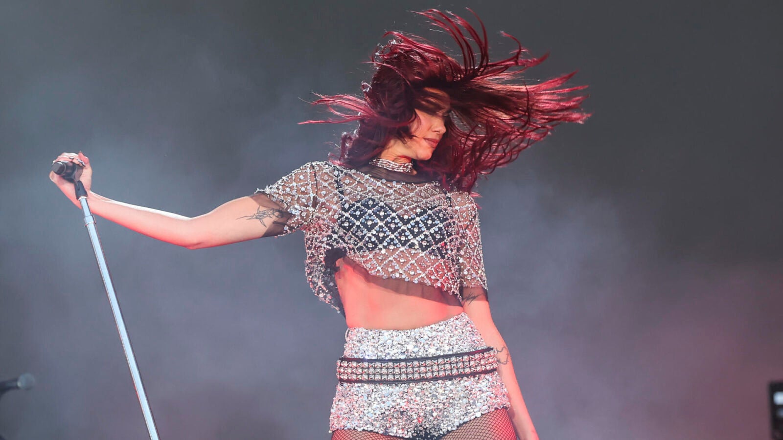 Dua Lipa se enamora del Museo del Prado durante sus días en Madrid: 