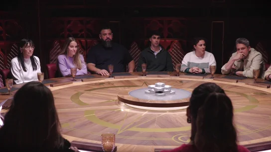 Las 3 grandes incógnitas que se resolverán esta noche en Traitors: los fieles tienen la palabra Las 3 grandes incógnitas que se resolverán esta noche en Traitors: los fieles tienen la palabra