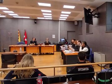 Acusado del crimen de 5 hombres en Bilbao, contactados por aplicaciones sexuales, lo niega y dice que fue utilizado