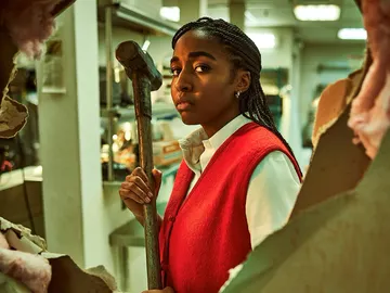 Ayo Edebiri en The Bear Ayo Edebiri en The Bear