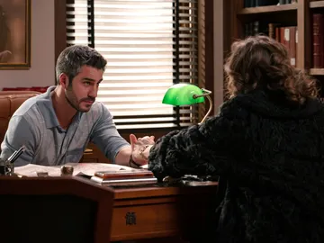 Marta pide ayuda a Andrés para dejarle a Fina su herencia: “Eres de las pocas personas en las que puedo confiar” Marta pide ayuda a Andrés para dejarle a Fina su herencia: “Eres de las pocas personas en las que puedo confiar”