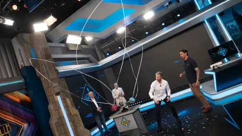 "Mola muchísimo": las 'esculturas newtonianas' de Marron sorprenden en El Hormiguero "Mola muchísimo": las 'esculturas newtonianas' de Marron sorprenden en El Hormiguero
