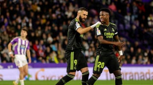 Vin&iacute;cius Jr. (d) en el duelo en Valladolid en 2022