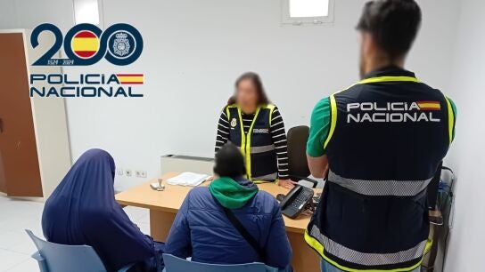 Padres detenidos