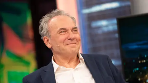 "Lo que tengo es respeto": José Coronado explica por qué se aprende siempre el nombre de todos los que le rodean "Lo que tengo es respeto": José Coronado explica por qué se aprende siempre el nombre de todos los que le rodean