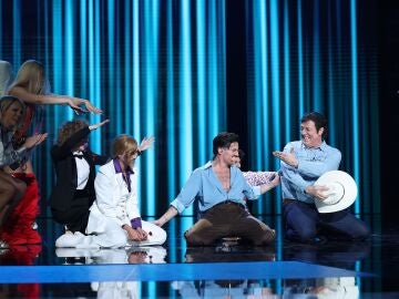Mikel Herzog Jr. consigue su segunda victoria en una gala llena de nostalgia y mucho baile