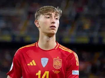 Dean Huijsen en un partido de la Selección Española Dean Huijsen en un partido de la Selección Española