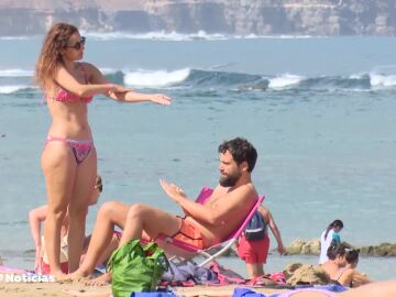 Canarias refuerza las medidas ante el calor y la radiación ultravioleta extrema