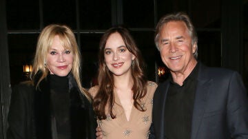 Melanie Griffith, Dakota Johnson y Don Johnson