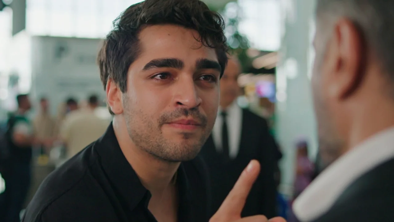 Ferit, traicionado por su padre, promete buscar a Seyran hasta el final: “Nunca podréis separarnos”