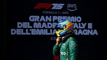 Fernando Alonso en el GP de Emilia Romaña 2025