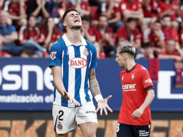 Roberto Fernández durante el partido ante Osasuna