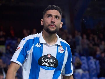 Zakaria Eddahchouri, en un partido con el Deportivo de la Coruña