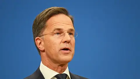 Rutte alaba el liderazgo de Trump para mediar con Rusia y Ucrania y su llamada a líderes UE: "Es buena señal" Rutte alaba el liderazgo de Trump para mediar con Rusia y Ucrania y su llamada a líderes UE: "Es buena señal"