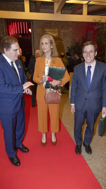 La infanta Elena, en los premios de la Real Unión de Criadores de Toros de Lidia La infanta Elena, en los premios de la Real Unión de Criadores de Toros de Lidia