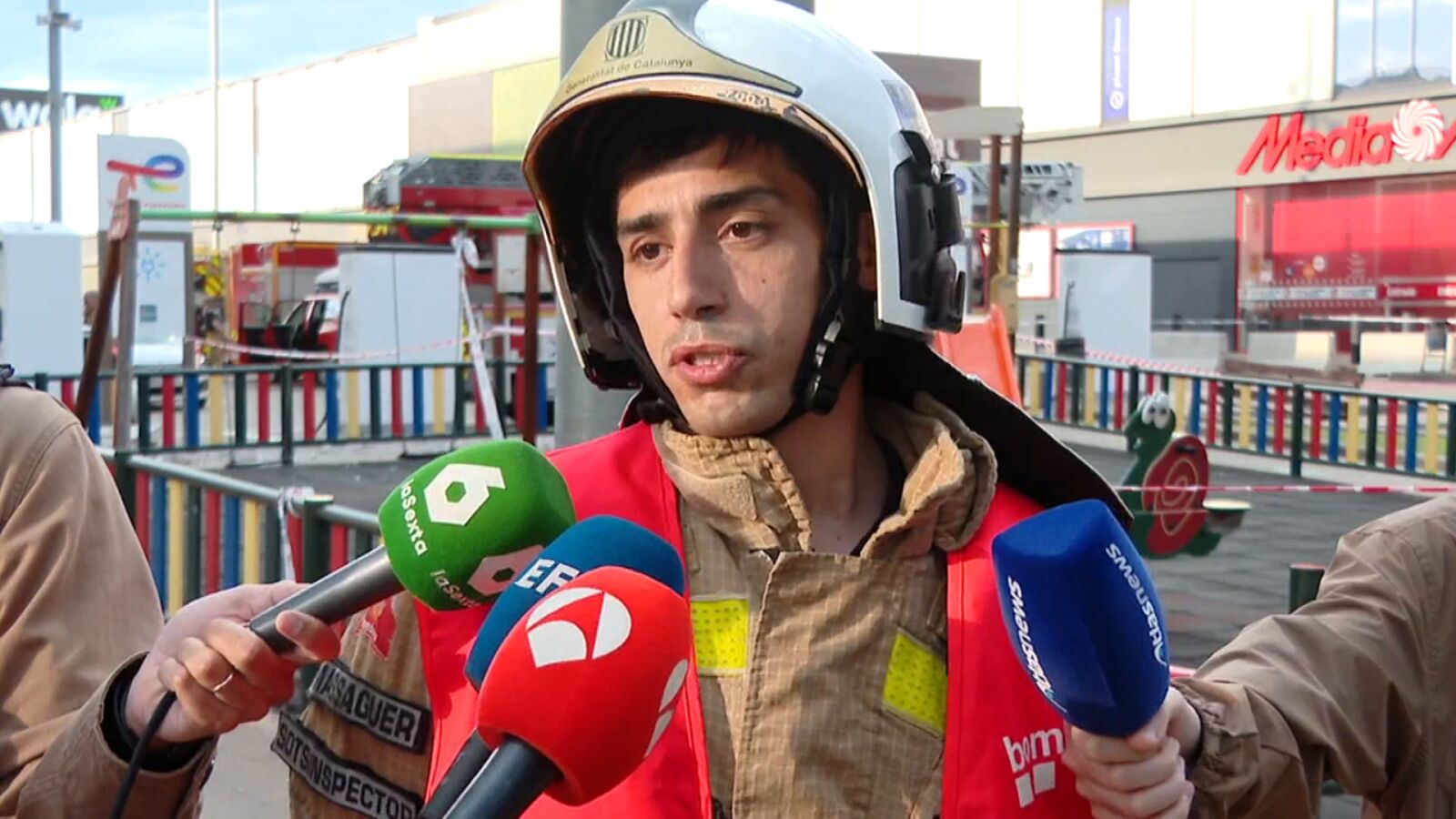 El duro testimonio de quienes presenciaron el aplastamiento de un hombre por una plancha de hormigón en Sabadell: 
