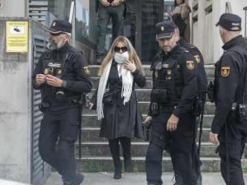 Claudia Montes, a su salida de los juzgados de Gijón