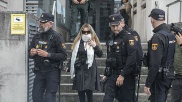 Claudia Montes, a su salida de los juzgados de Gijón