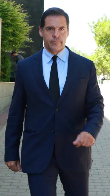 Alfonso de Borbón, en el tanatorio de su tío Francisco Alfonso de Borbón, en el tanatorio de su tío Francisco