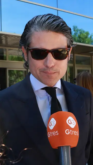 Julián Porras haciendo declaraciones a la prensa Julián Porras haciendo declaraciones a la prensa