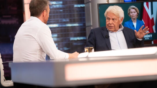 Felipe González, a Pedro Sánchez: "Que hagan una tregua de insultos"