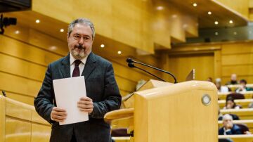 El PSOE denuncia una "infiltración masiva" en material informático que usan los senadores