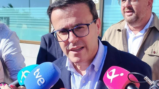 Gallardo cree que su entrada en Asamblea extremeña le dará "garantías de justicia" ante "indefensión" que está sufriendo Gallardo cree que su entrada en Asamblea extremeña le dará "garantías de justicia" ante "indefensión" que está sufriendo