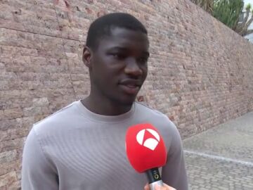 Entrevista al amigo del joven tiroteado en el aeropuerto de Gran Canaria