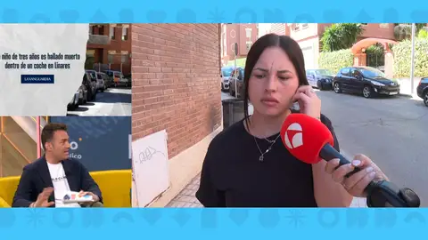 Olvida a su bebé en el coche. Olvida a su bebé en el coche.