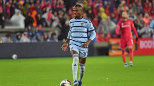 Gadi Kinda, en un partido con el Sporting Kansas City en octubre de 2023 Gadi Kinda, en un partido con el Sporting Kansas City en octubre de 2023