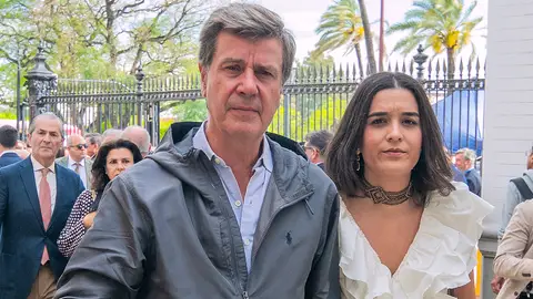Cayetano Martínez de Irujo y Bárbara Mirjan en Sevilla Cayetano Martínez de Irujo y Bárbara Mirjan en Sevilla