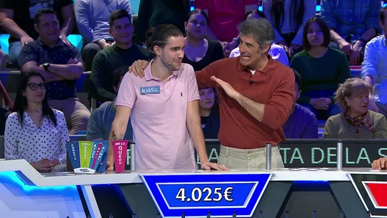 Álvaro, a un gajo de hacer historia y marcar un récord de La ruleta de la suerte: "¡Llevarías más de 30.000 euros!" Álvaro, a un gajo de hacer historia y marcar un récord de La ruleta de la suerte: "¡Llevarías más de 30.000 euros!"
