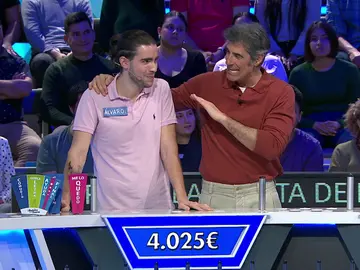 Álvaro, a un gajo de hacer historia y marcar un récord de La ruleta de la suerte: "¡Llevarías más de 30.000 euros!" Álvaro, a un gajo de hacer historia y marcar un récord de La ruleta de la suerte: "¡Llevarías más de 30.000 euros!"