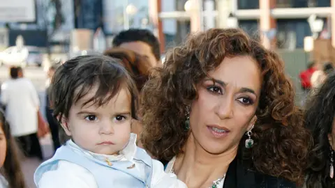 Rosario Flores y su hijo, Pedro Antonio, en 2007 Rosario Flores y su hijo, Pedro Antonio, en 2007