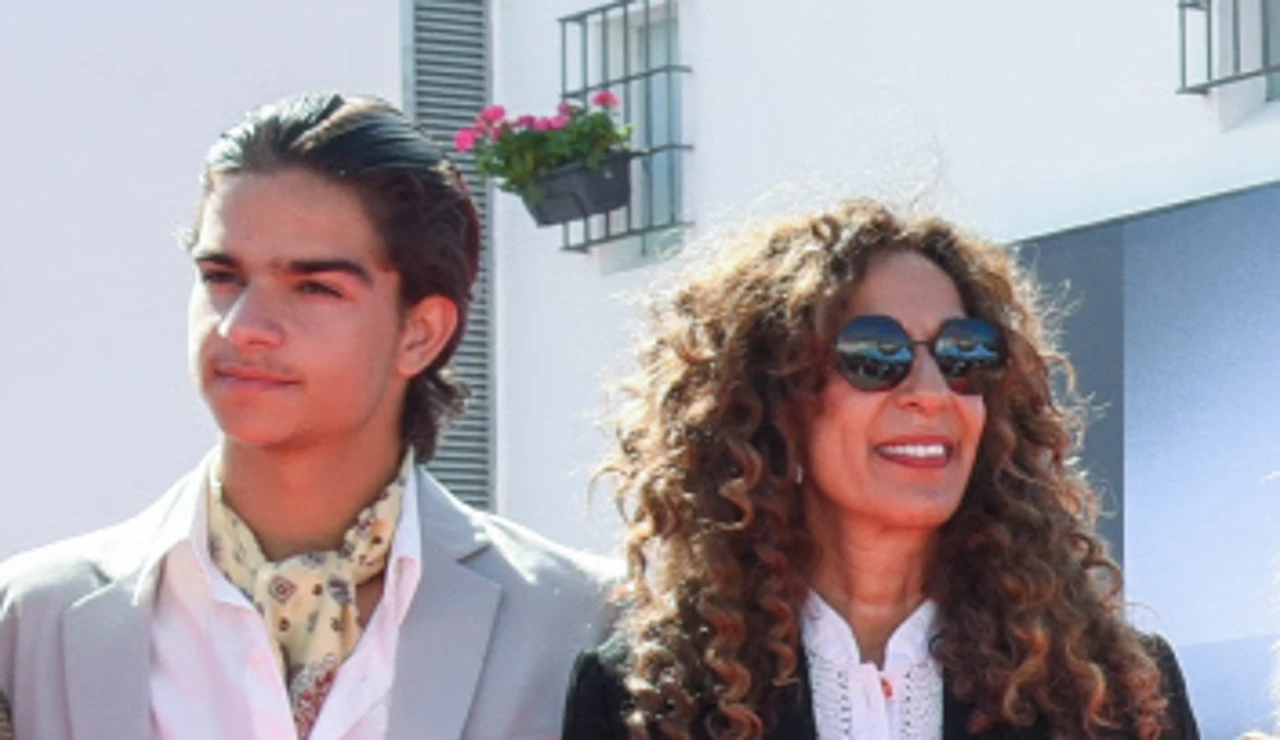 Rosario Flores y su hijo, Pedro Antonio, en 2023