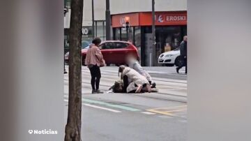 Un ertzaina fuera de servicio detiene a un ladrón en Bilbao