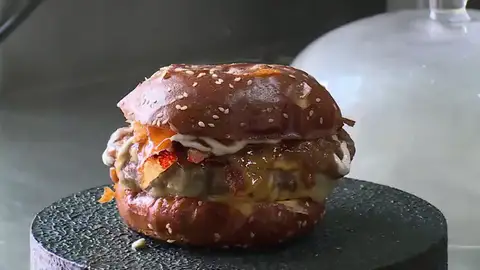 Celebra el Día Mundial de la Hamburguesa, un placer a mordiscos Celebra el Día Mundial de la Hamburguesa, un placer a mordiscos
