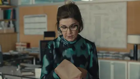 La jueza Paloma recibe un anónimo La jueza Paloma recibe un anónimo