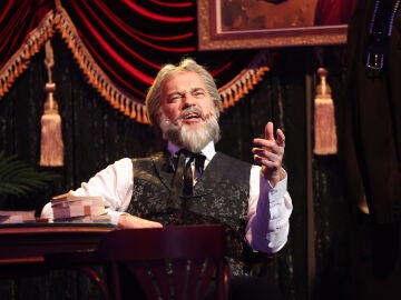 A lo cowboy elegante: Bertín Osborne rinde tributo a Kenny Rogers con ‘The Gambler’