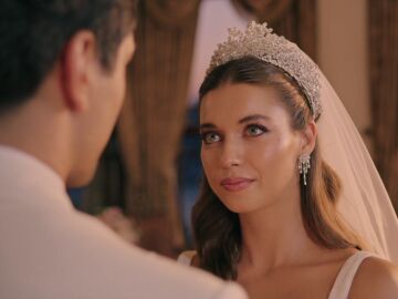 Una boda inolvidable y una amenaza que puede acabar con todo: este domingo, en Una nueva vida