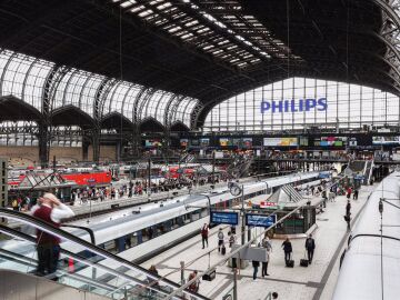 Heridas doce personas en un ataque con arma blanca en la estación de tren de Hamburgo (Alemania)