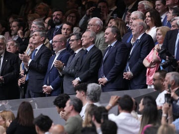 Florentino Pérez rompió a llorar en las despedidas de Modric y Ancelotti