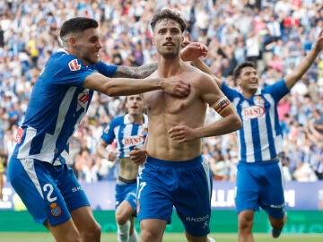 Puado celebra el gol ante Las Palmas (2-0)