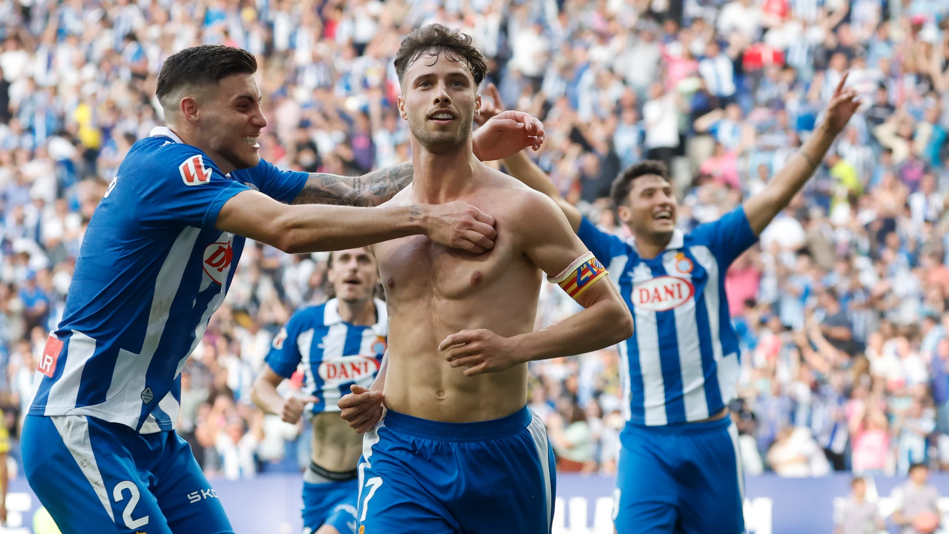 Puado celebra el gol ante Las Palmas (2-0) Puado celebra el gol ante Las Palmas (2-0)