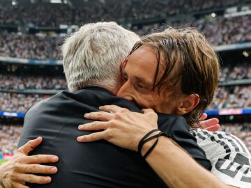Modric y Ancelotti