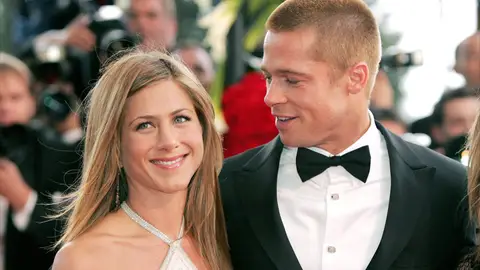 Jennifer Aniston y Brad Pitt en 2004 Jennifer Aniston y Brad Pitt en 2004