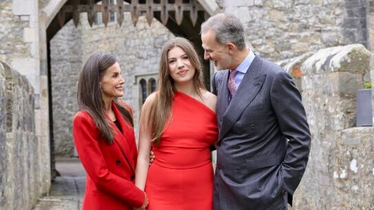 Los reyes Felipe y Letizia en la graduaci&oacute;n de la infanta Sof&iacute;a