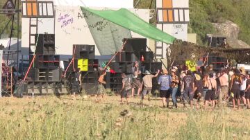 Rave ilegal en Cataluña: Los Mossos intentan cortar los accesos a la finca privada de Llardecans