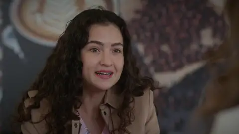 De Hermanos a Renacer: Melis Minkari entra en escena con una historia que no dejará indiferente a nadie De Hermanos a Renacer: Melis Minkari entra en escena con una historia que no dejará indiferente a nadie